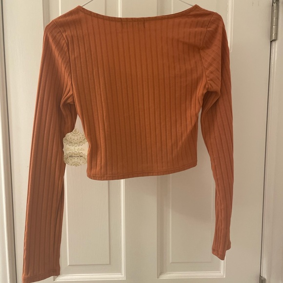 Altar’d State Aragon cropped long sleeve - Picture 2 of 6